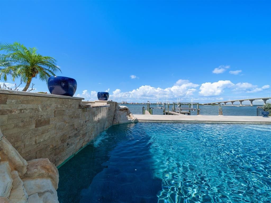 Exterior, Pool, Water