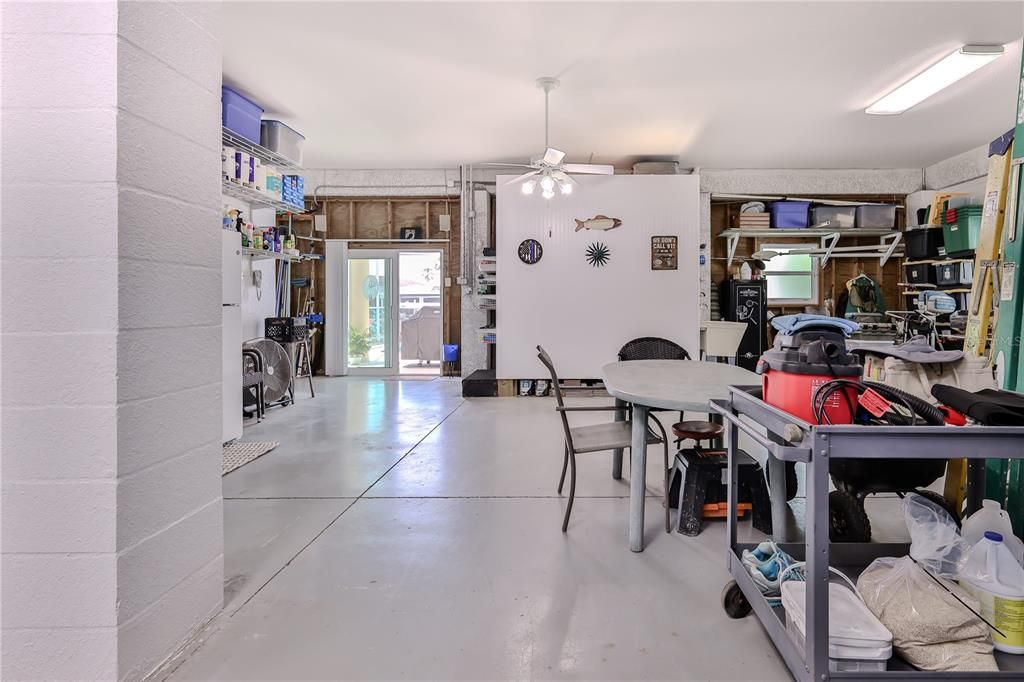 Dining room, Interior