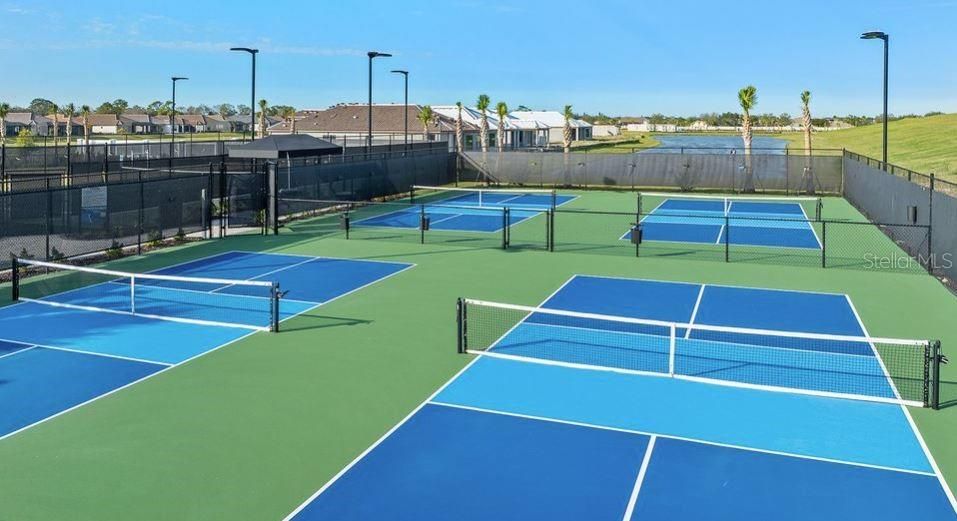 Exterior, Tennis Courts