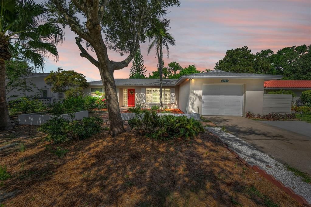 Attached, Backyard, Exterior, Facade, Ranch