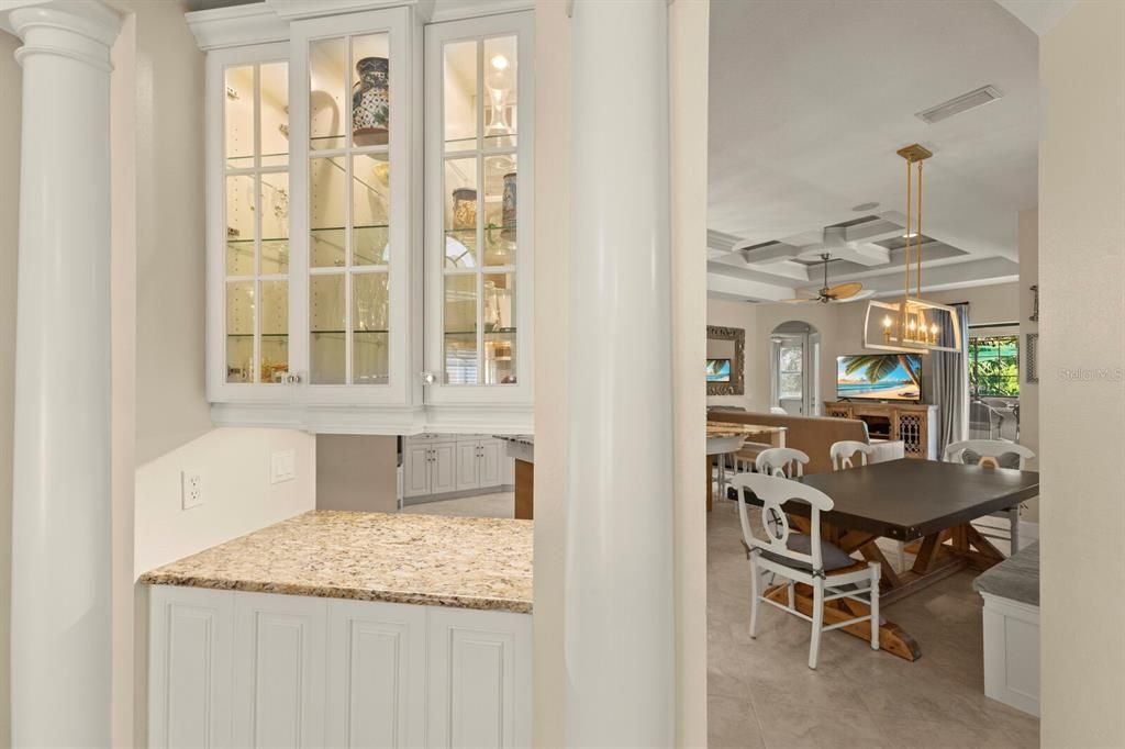 Chandelier, Dining room, Interior, Pendant Lights