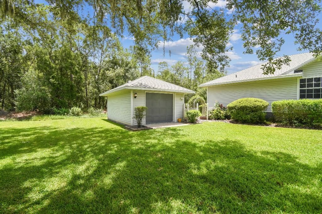 Backyard, Detached Garage, Exterior