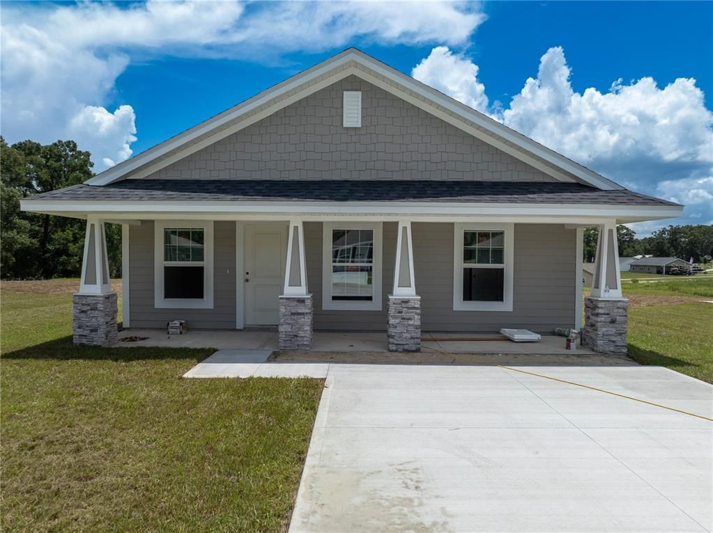 Exterior, Facade, American Craftsman
