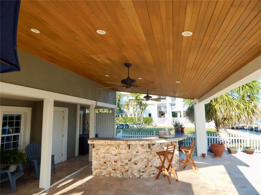 Exterior, Outdoor Kitchen, Recessed Lighting