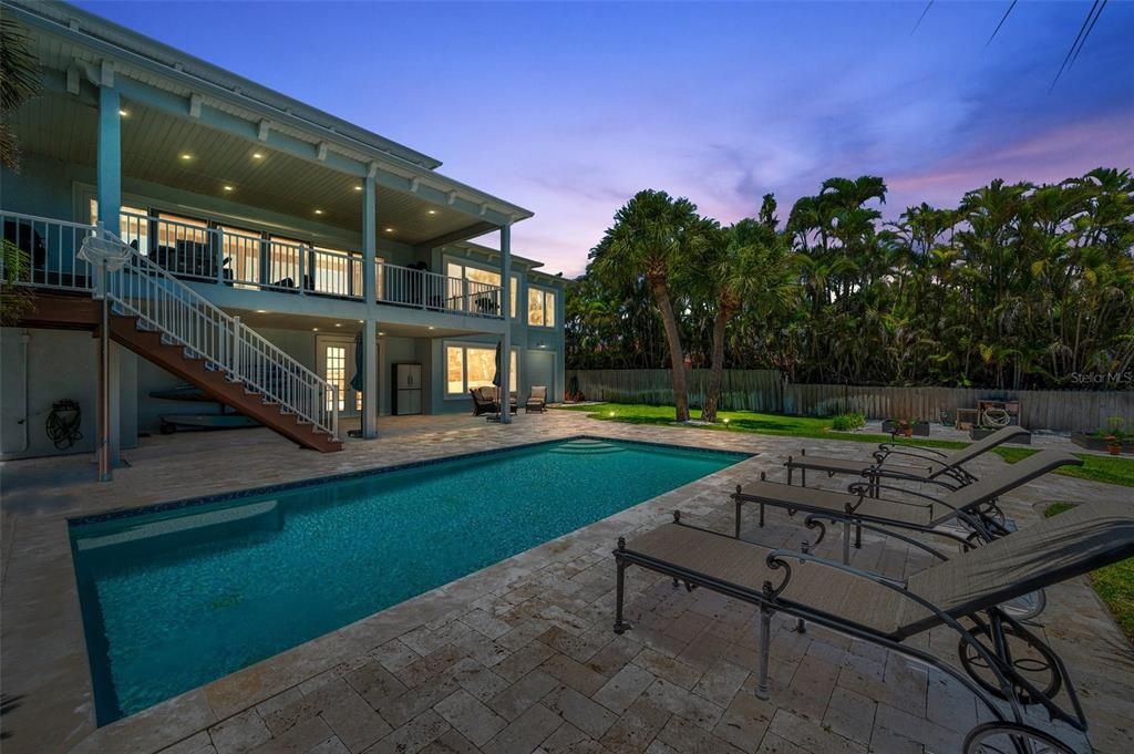 Exterior, Pool