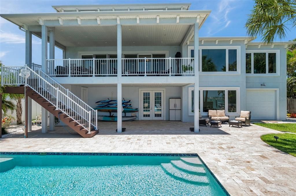Exterior, Pool