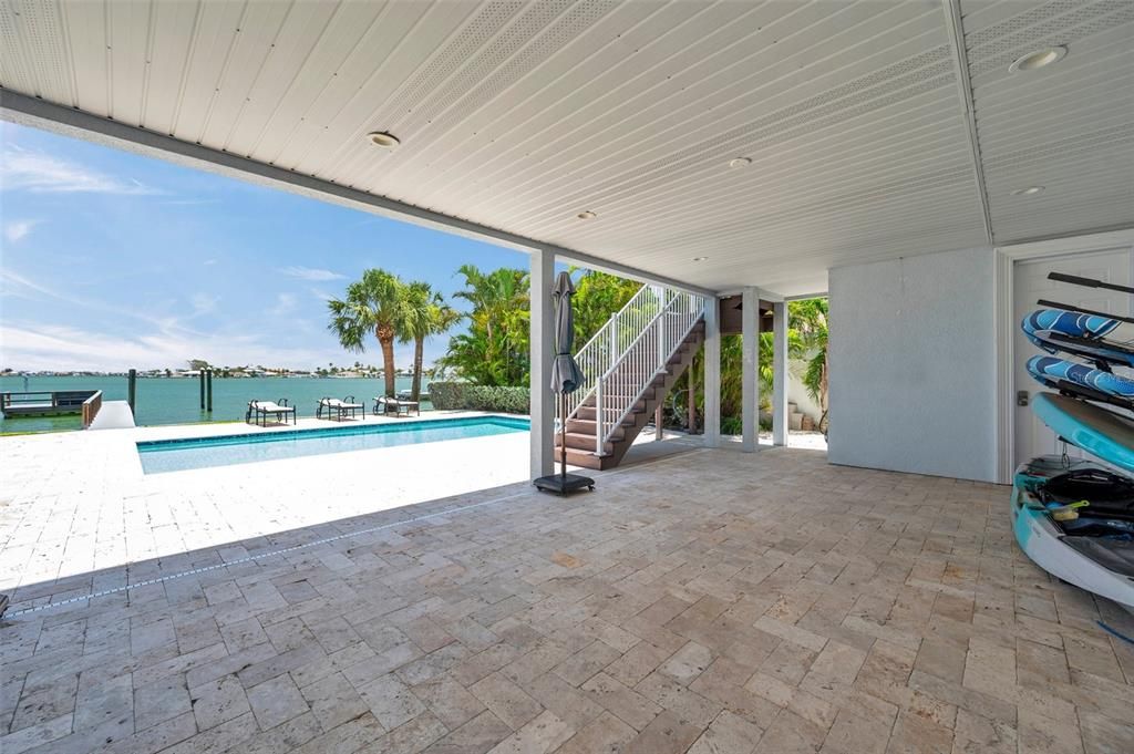 Exterior, Pool, Water