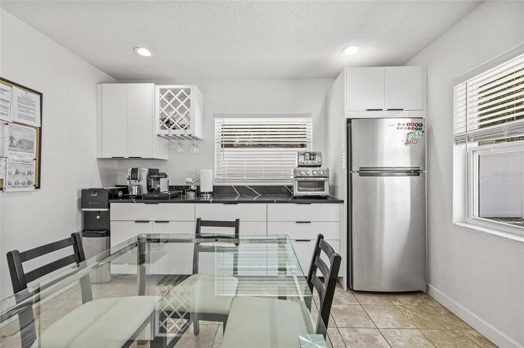 Dining room, Interior, Kitchen, Recessed Lighting
