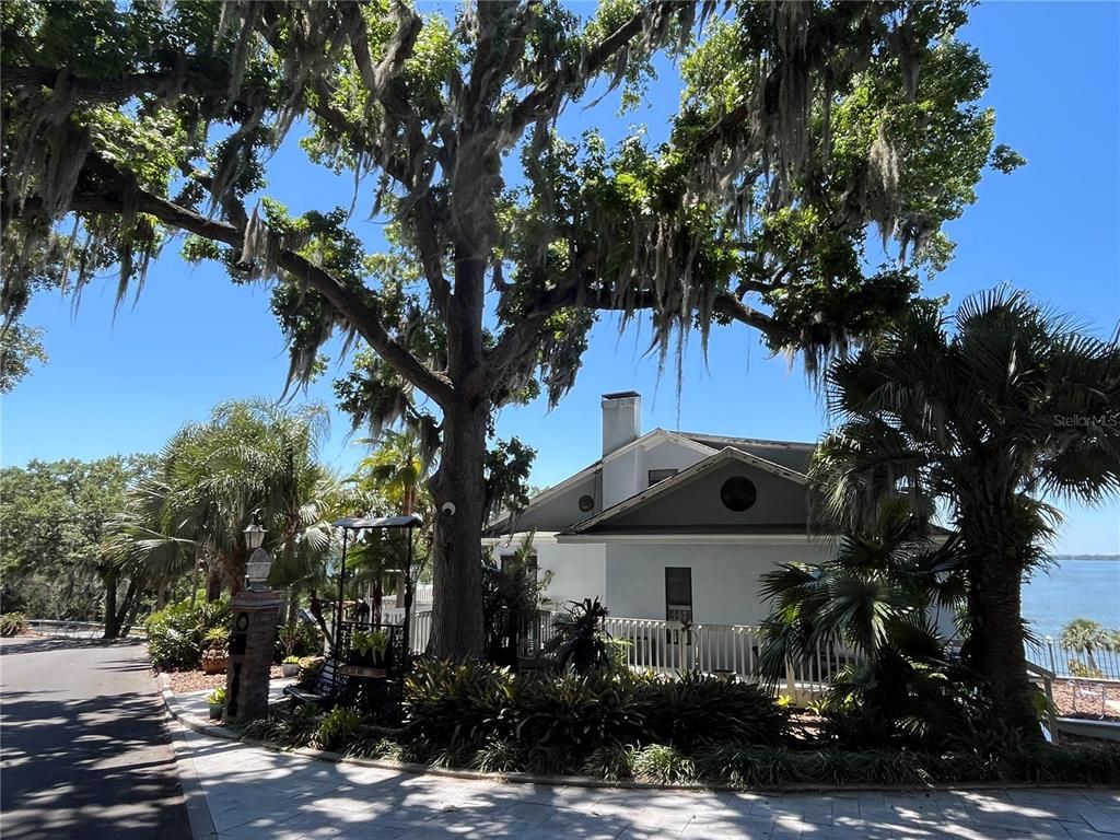 Exterior, Water