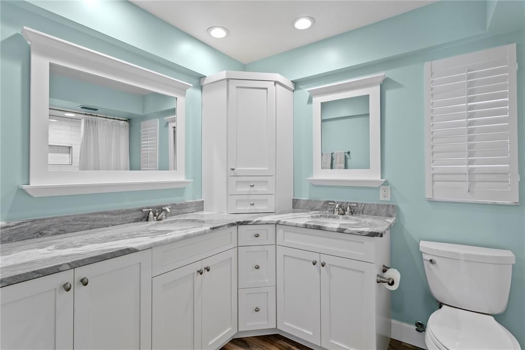 Bathroom, Interior, Recessed Lighting, Wood Texture Flooring