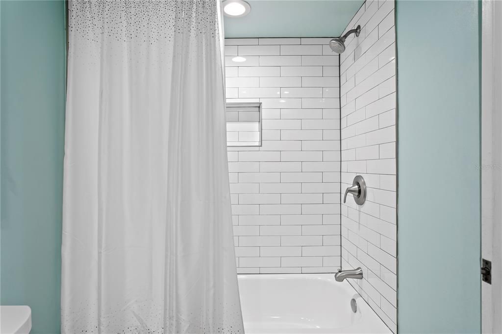 Bathroom, Interior, Recessed Lighting