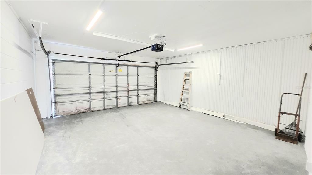 Garage, Interior, Recessed Lighting