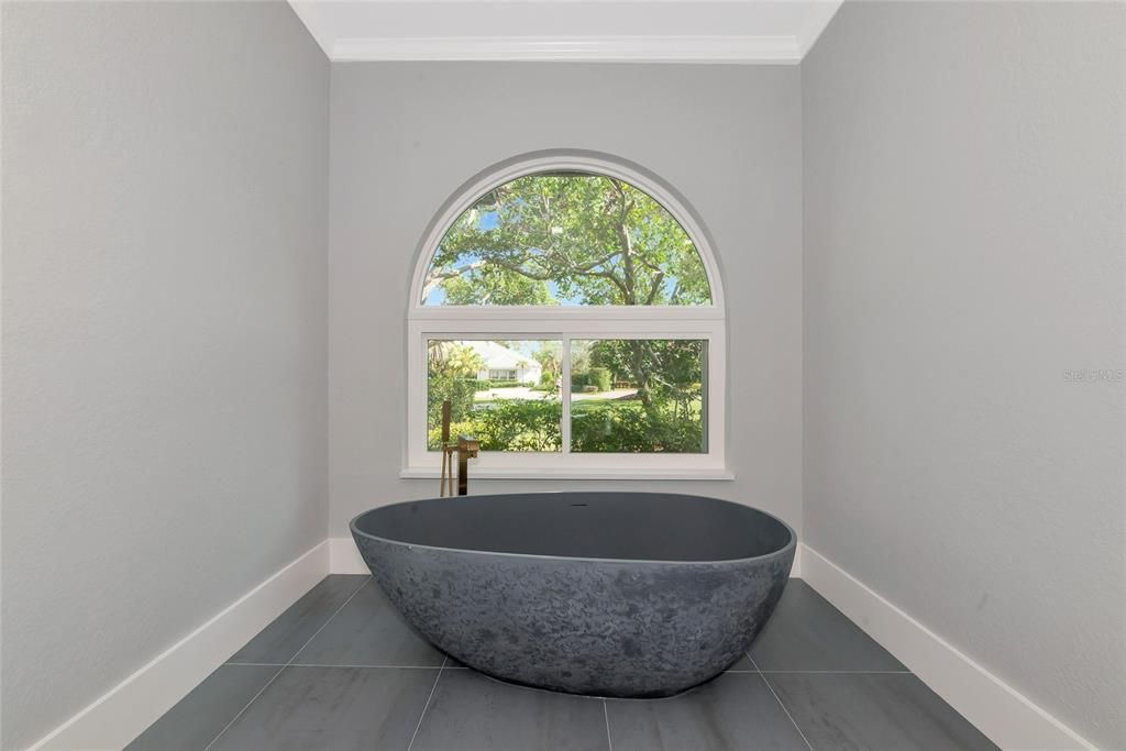 Bathroom, Free Standing Baths, Interior