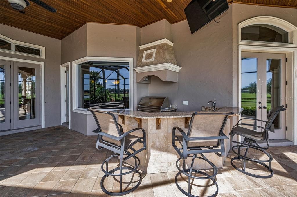 Exterior, Outdoor Kitchen