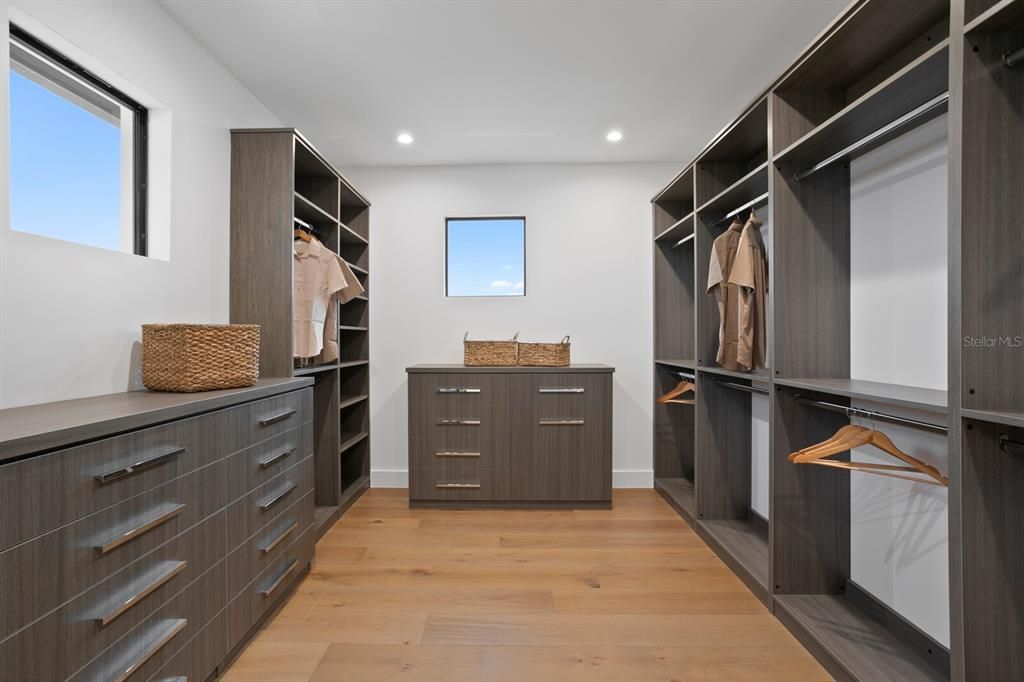 Interior, Recessed Lighting, Walk-in Closets, Wood Texture Flooring