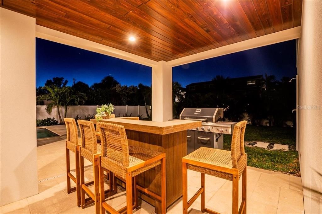 Exterior, Outdoor Kitchen