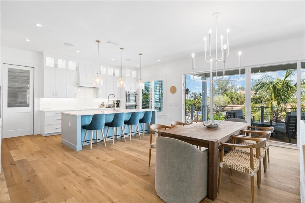 Dining room, Interior, Kitchen, Pendant Lights, Recessed Lighting, Wood Texture Flooring