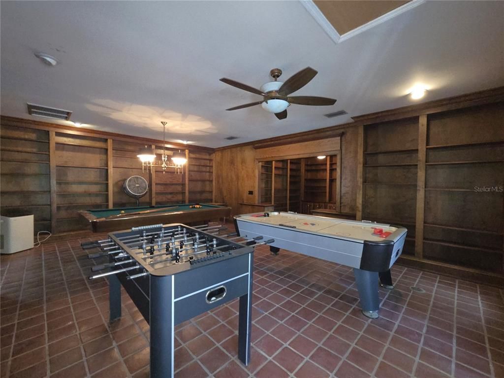 Billiard Table, Game Room, Interior, Pendant Lights, Recessed Lighting, Wooden Walls
