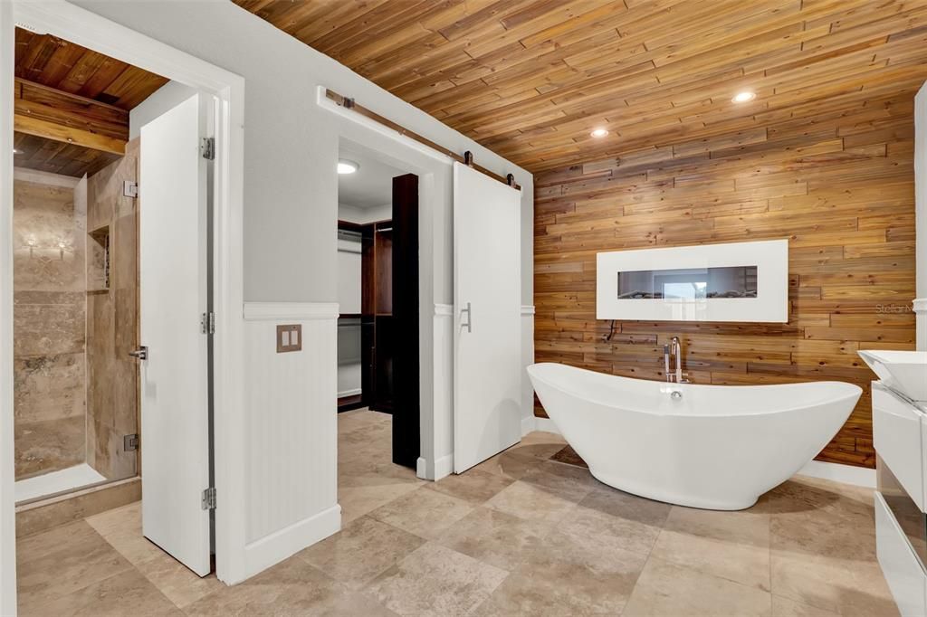 Bathroom, Free Standing Baths, Interior, Recessed Lighting, Wooden Ceilings, Wooden Walls