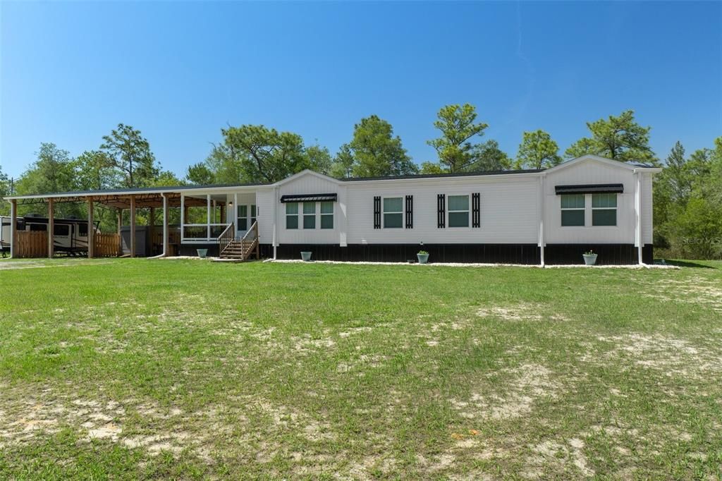 Backyard, Exterior