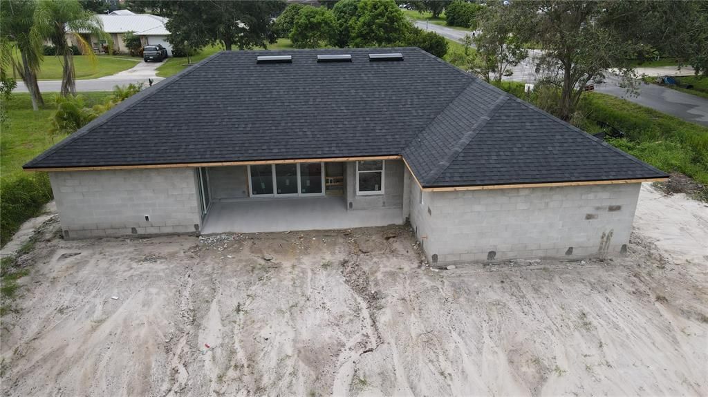 Exterior, Drone