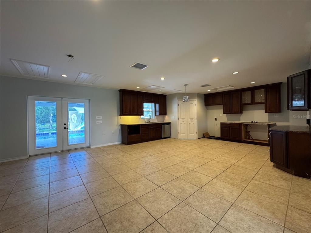 Interior, Kitchen, Pendant Lights, Recessed Lighting