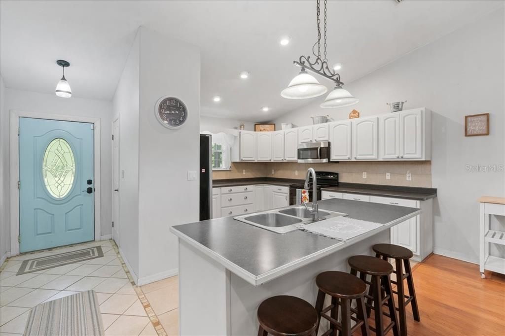 Interior, Kitchen, Pendant Lights, Recessed Lighting, Wood Texture Flooring