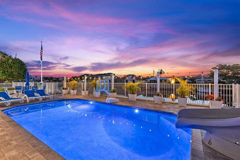 Exterior, Pool