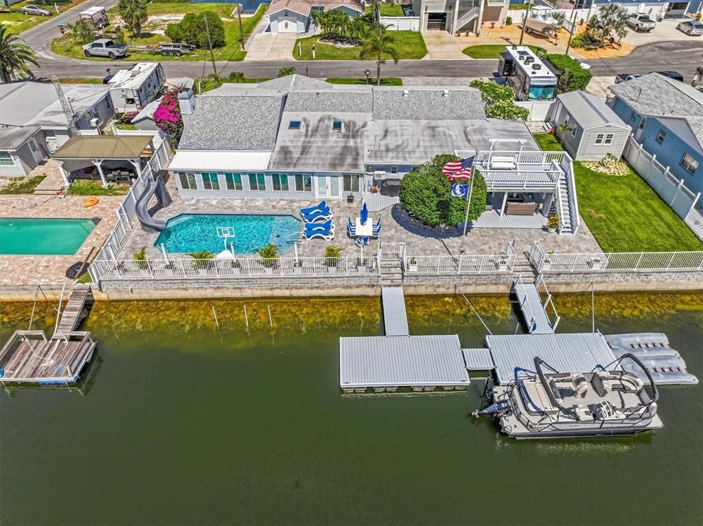 Exterior, Drone