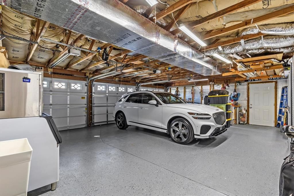 Garage, Interior