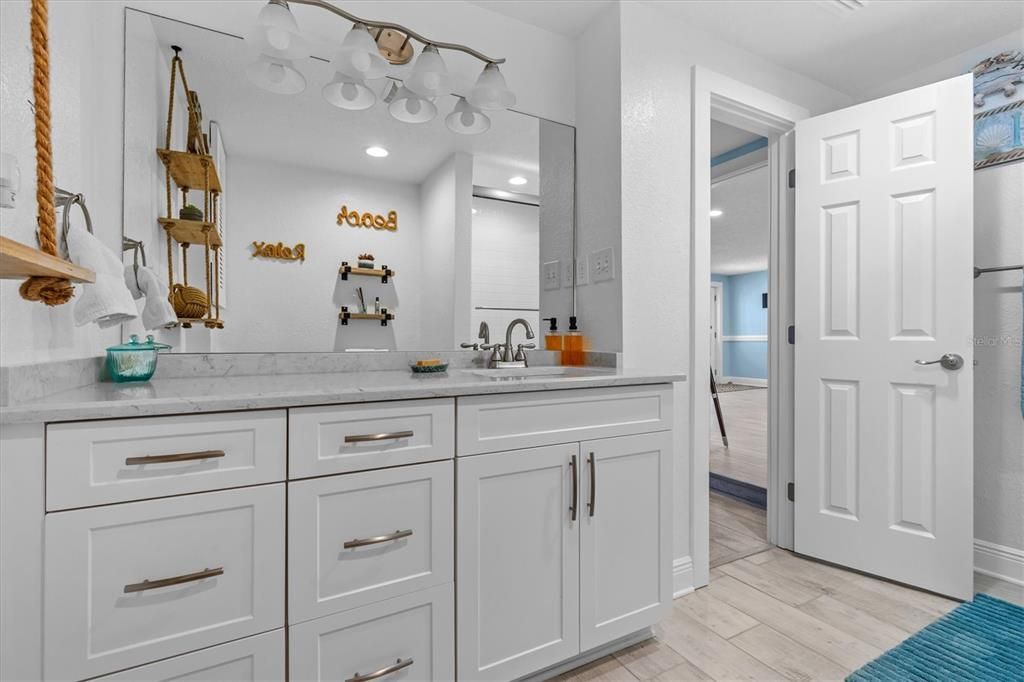 Interior, Recessed Lighting, Wood Texture Flooring