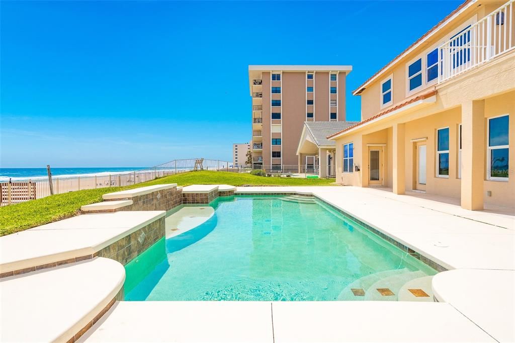 Exterior, Pool, Water