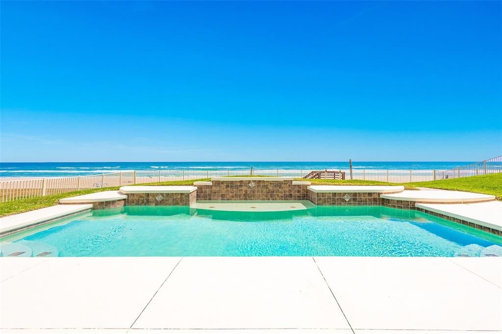 Exterior, Pool, Water