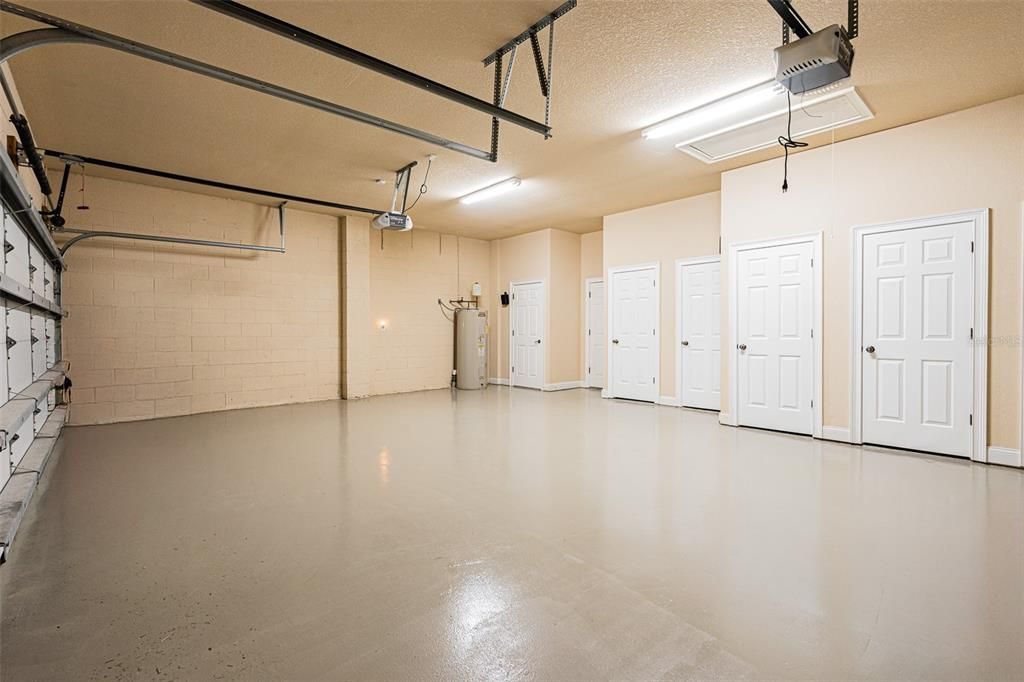 Garage, Interior