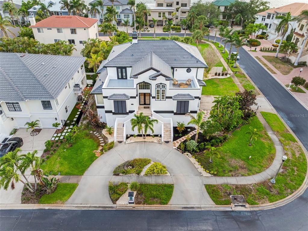 Exterior, Drone