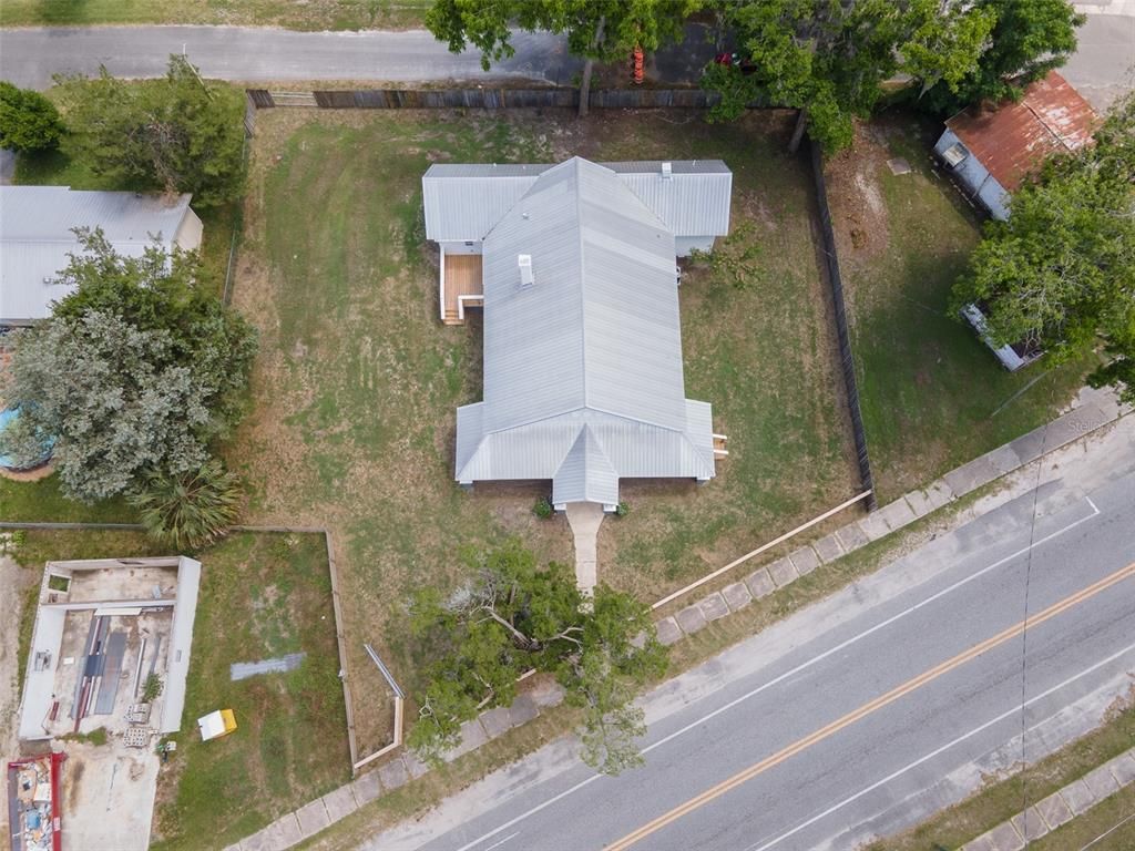 Exterior, Drone