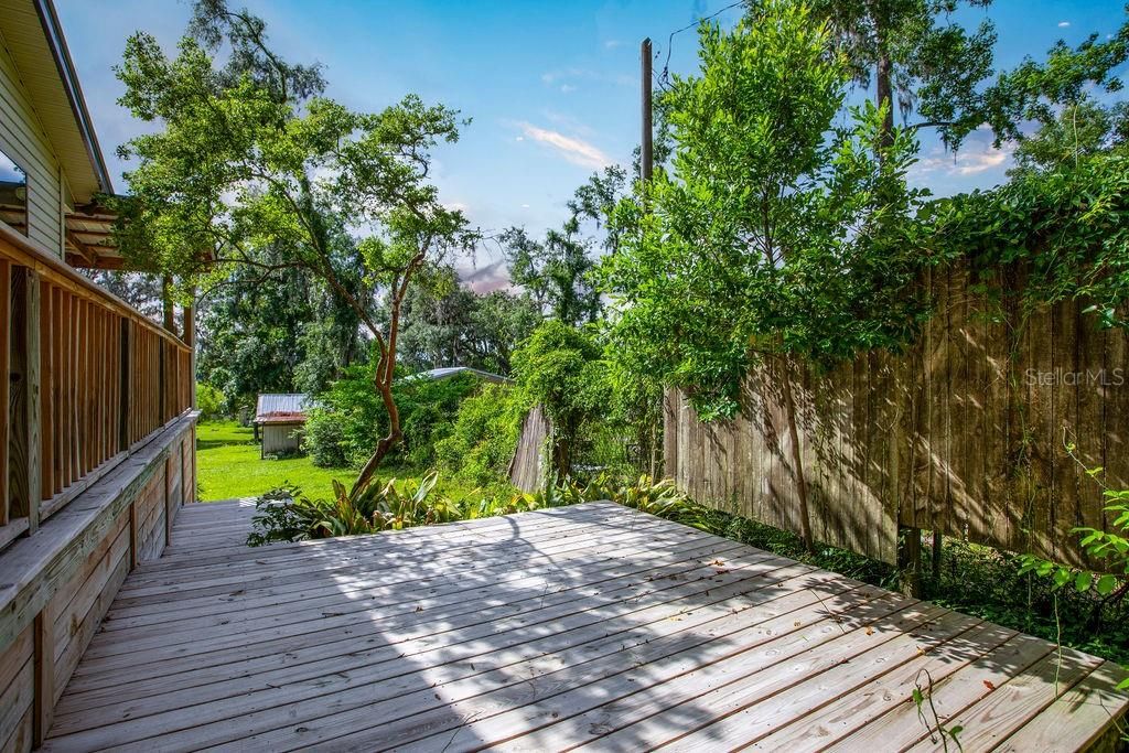 Backyard, Exterior