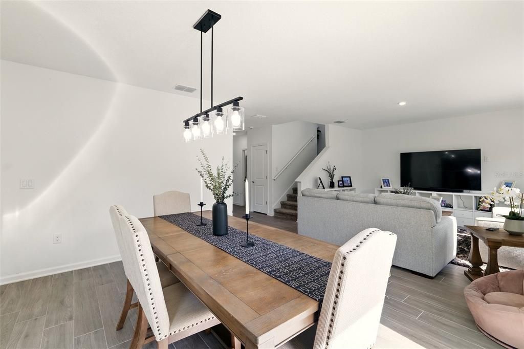 Dining room, Interior, Living room, Pendant Lights, Recessed Lighting, Wood Texture Flooring