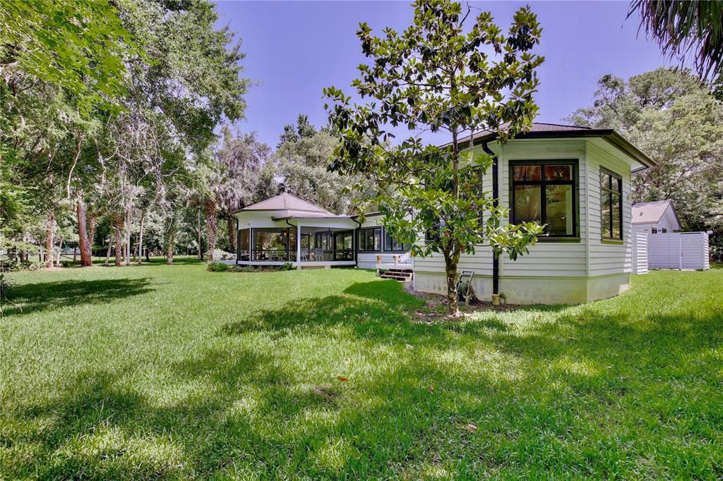 Backyard, Exterior