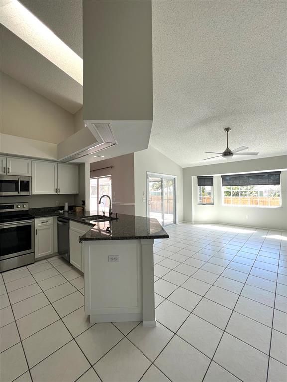 Interior, Kitchen, Recessed Lighting