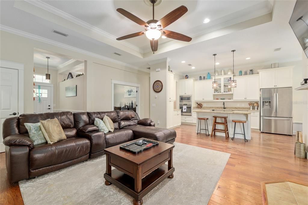 Interior, Kitchen, Living room, Pendant Lights, Recessed Lighting, Stainless Steel Appliances, Wood Texture Flooring