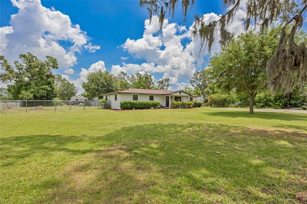 Backyard, Exterior