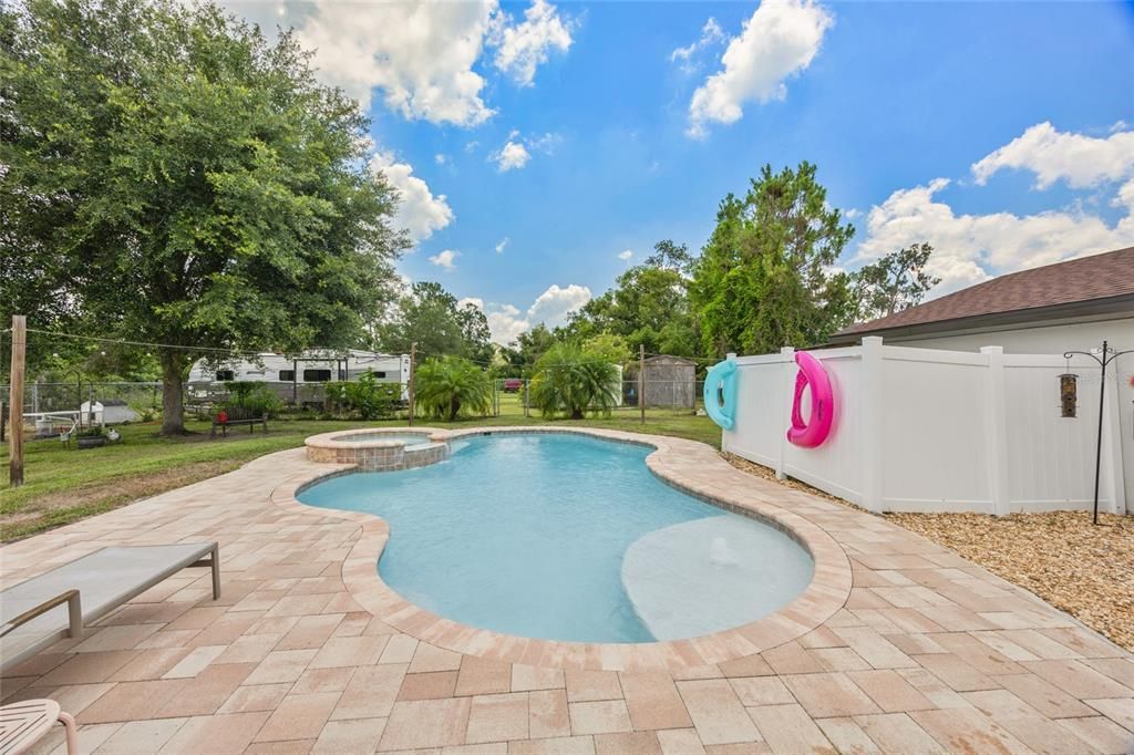 Exterior, Pool