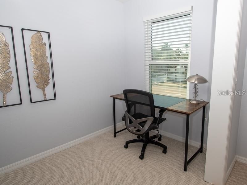 Home Office, Interior