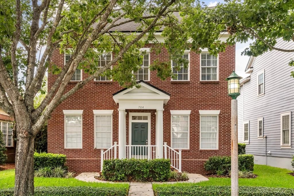 Exterior, Facade, Brick Facade, Georgian