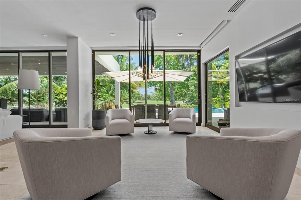Interior, Living room, Pendant Lights, Recessed Lighting