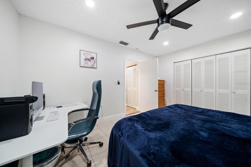 Bedroom, Home Office, Interior, Recessed Lighting