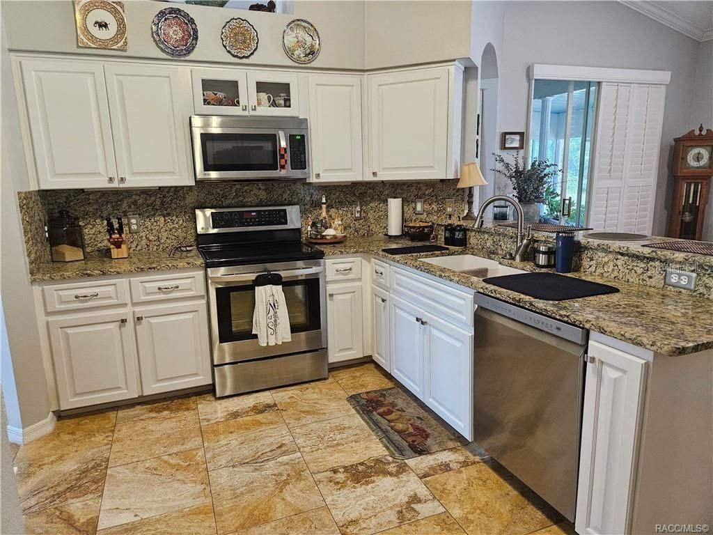 Interior, Kitchen, Stainless Steel Appliances