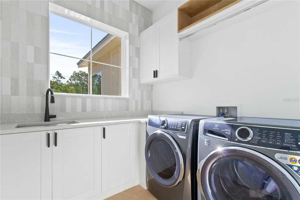 Interior, Washer