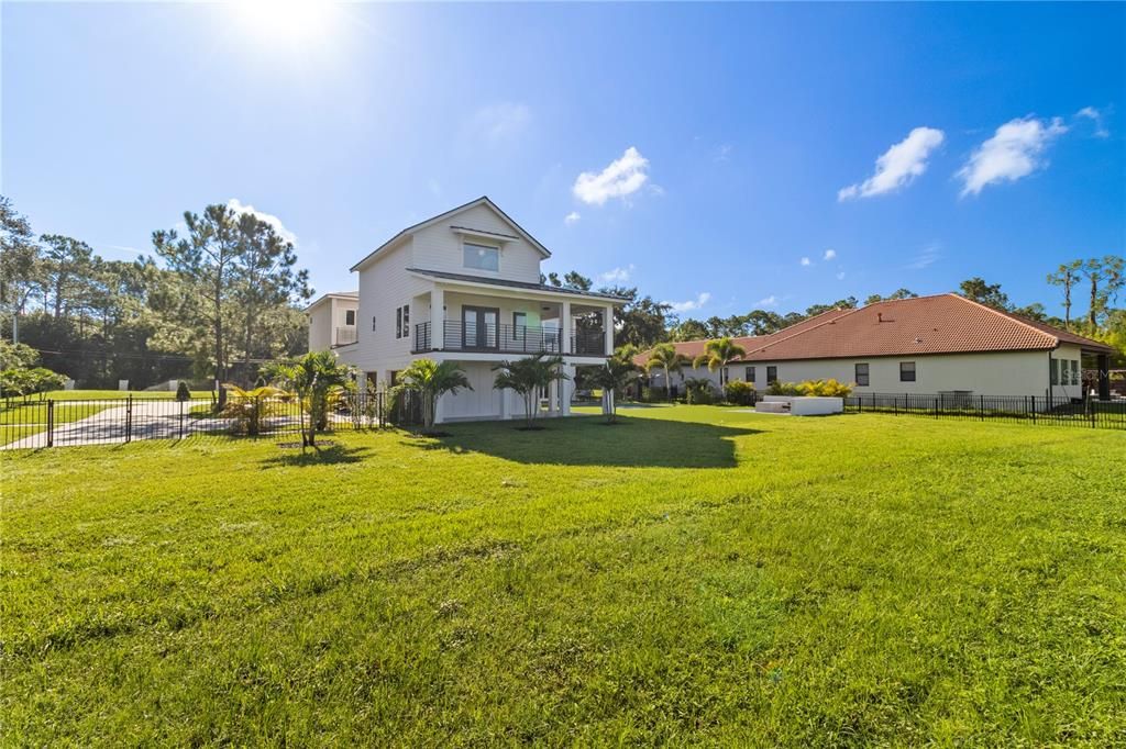 Backyard, Exterior